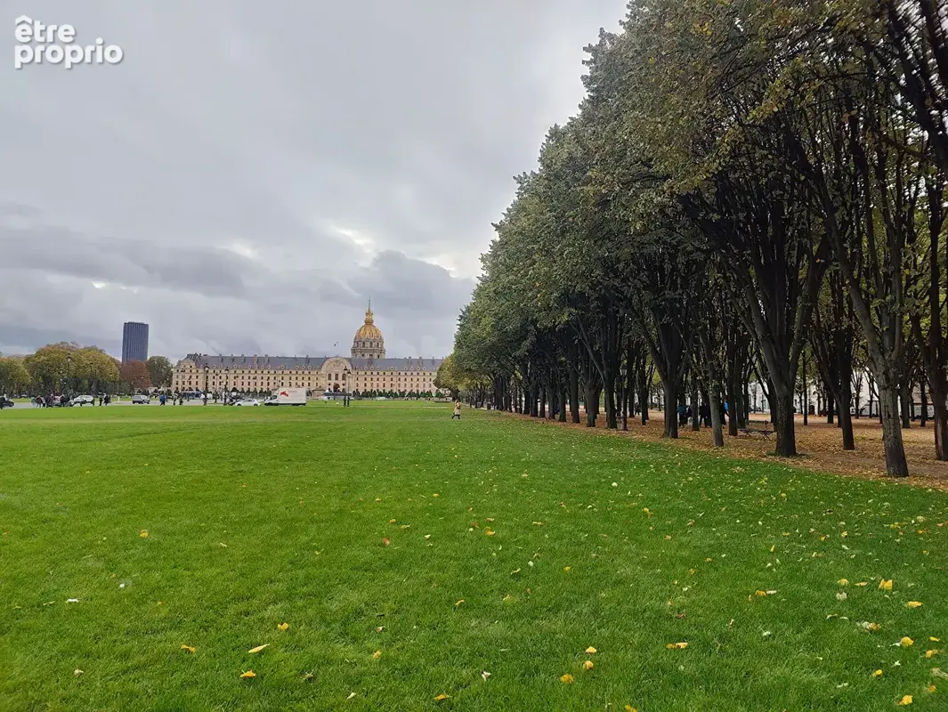 Quai de seine invalides studio equipe 15 m²  rez-de-jardin - photo 13