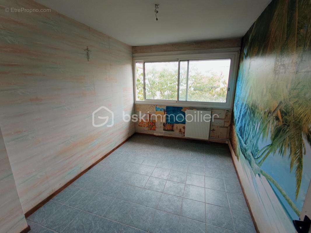 Secteur El Hogar - Maison de 107 m² avec jardin et garage, 4 chambres et fort potentiel - photo 10
