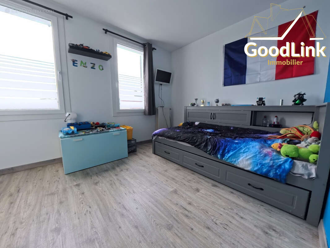 Maison à VERT-SAINT-DENIS