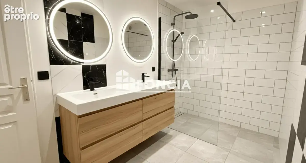 Marseille - le panier - appartement t4 duplex de 83m² dernier etage - photo 3