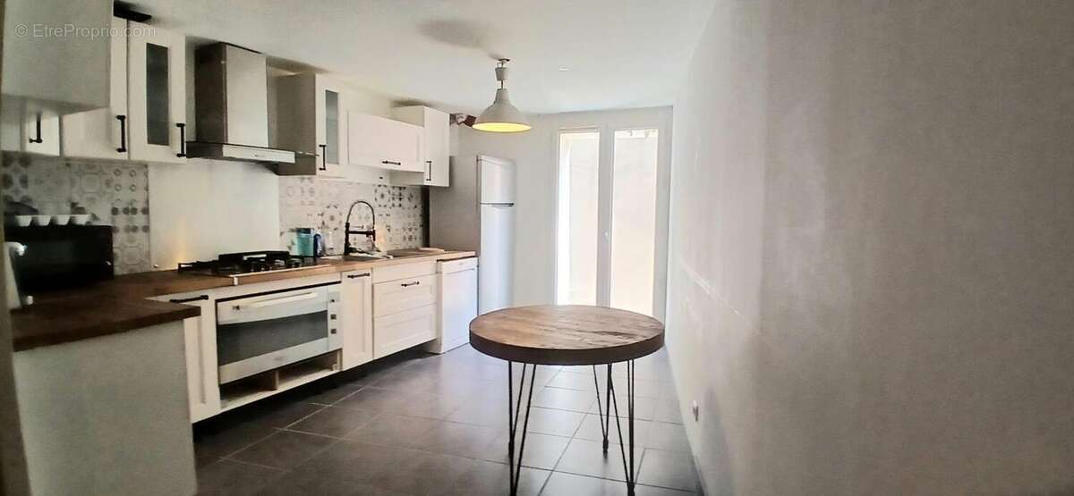 À Vendre : maison à fort potentiel à ABEILHAN - photo 3