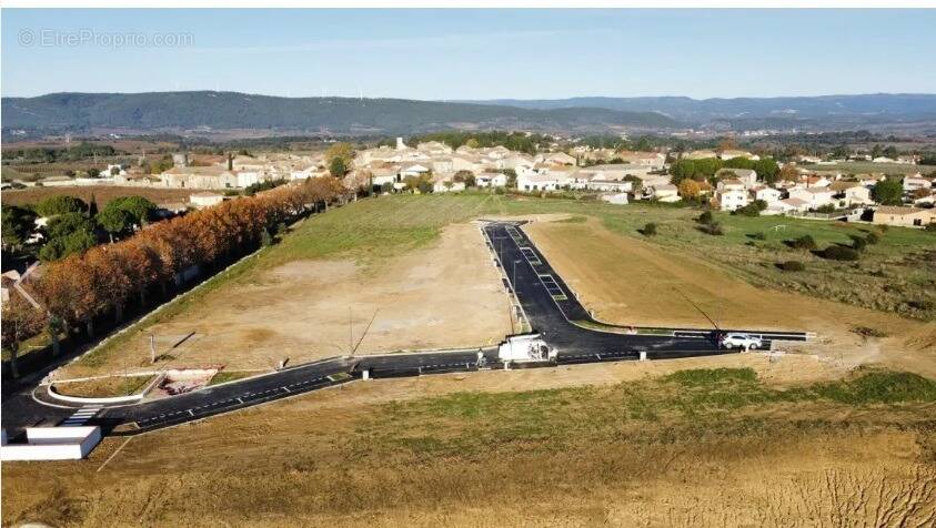 Terrain à SAINTE-VALIERE