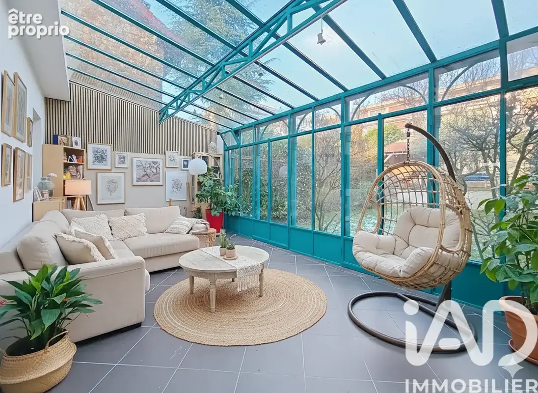 Photo 1 - Maison à SURESNES