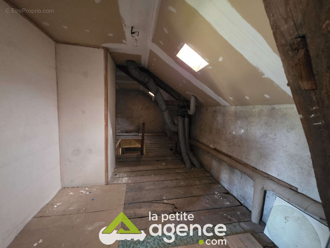 Maison à SAINT-AMAND-MONTROND