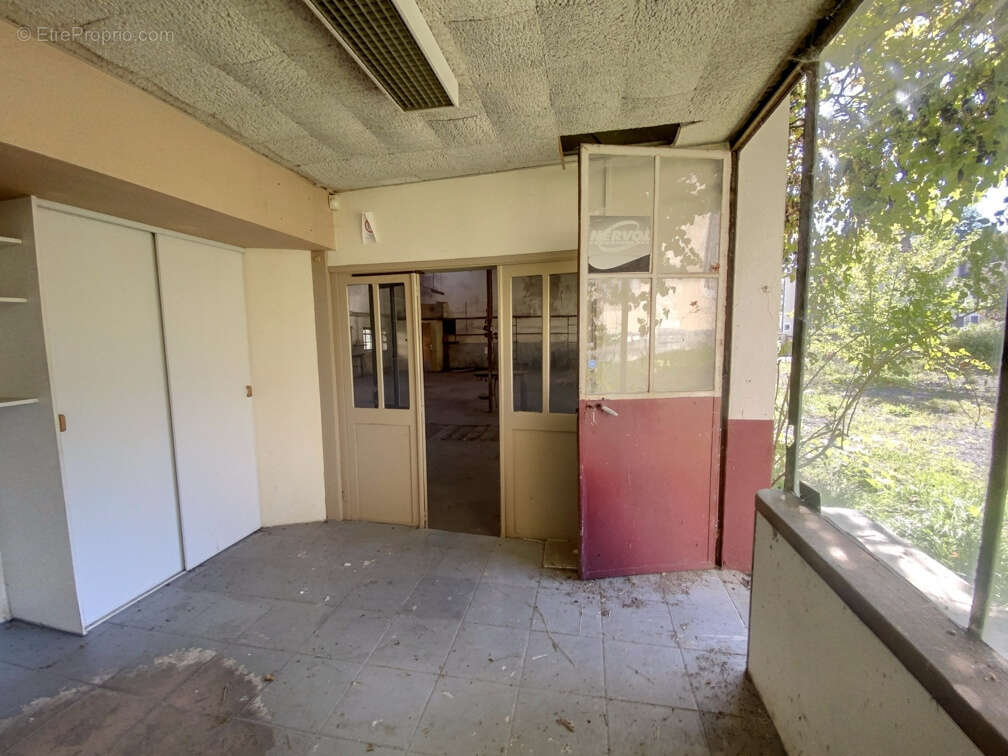 Maison à MANZAC-SUR-VERN