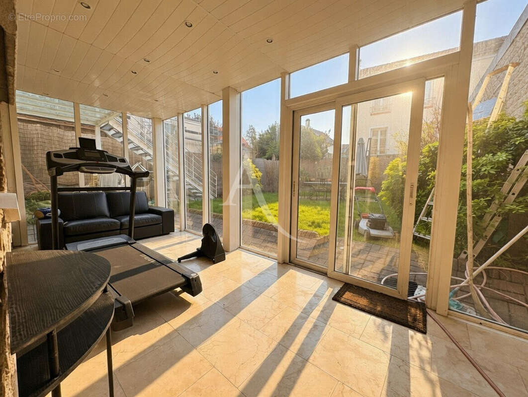 Maison à FONTENAY-SOUS-BOIS