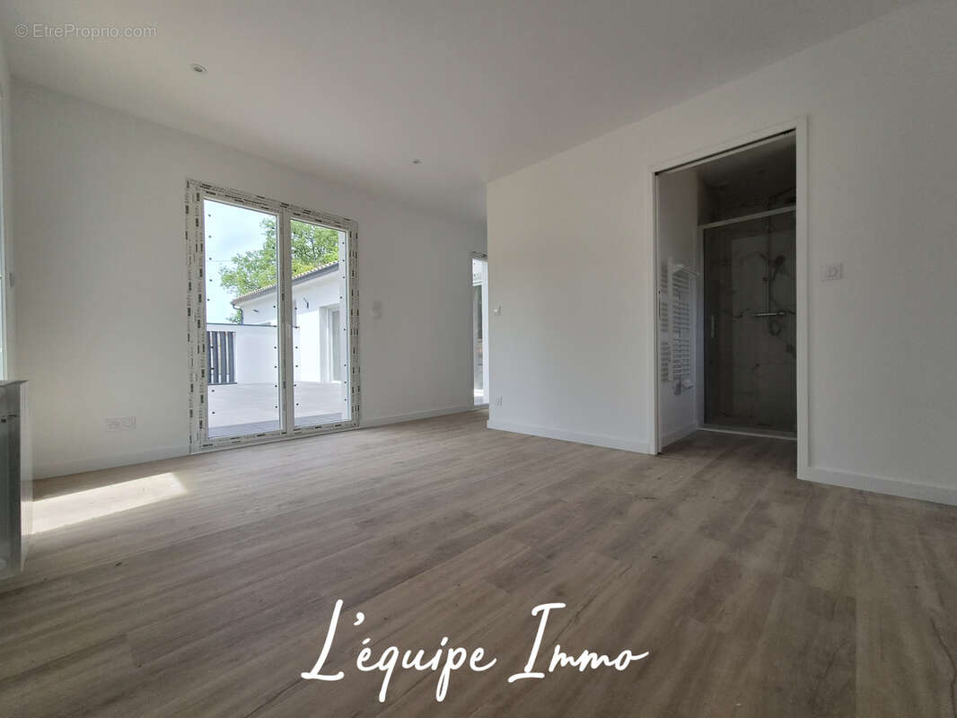 Maison à MAUVEZIN