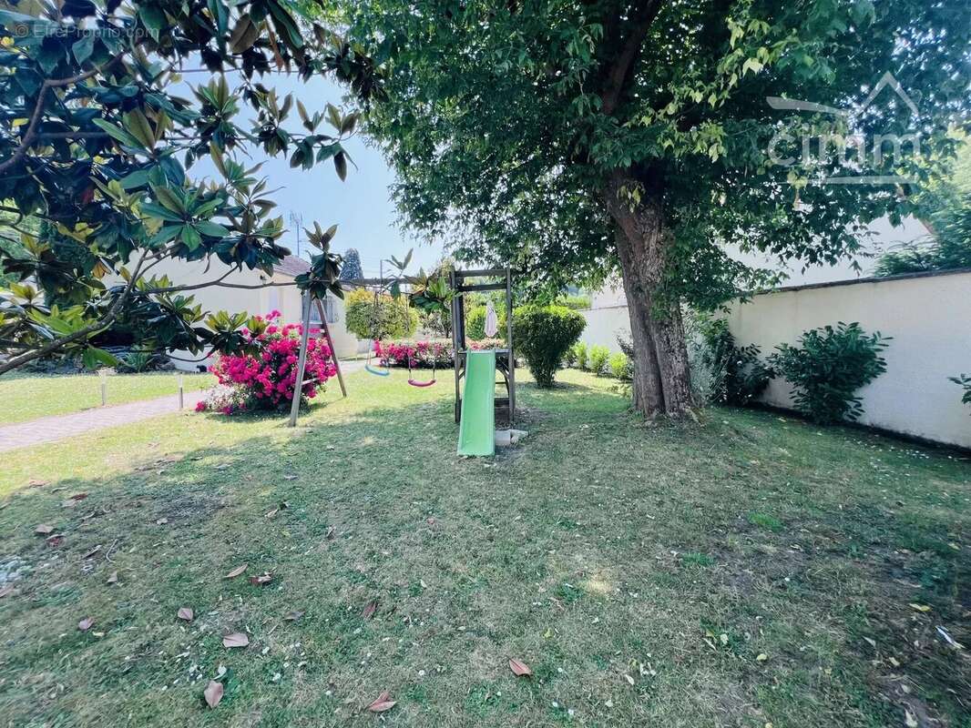 Maison à PONT-SAINTE-MAXENCE