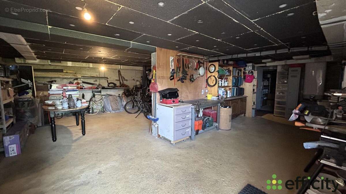 Maison à MIRIBEL-LES-ECHELLES