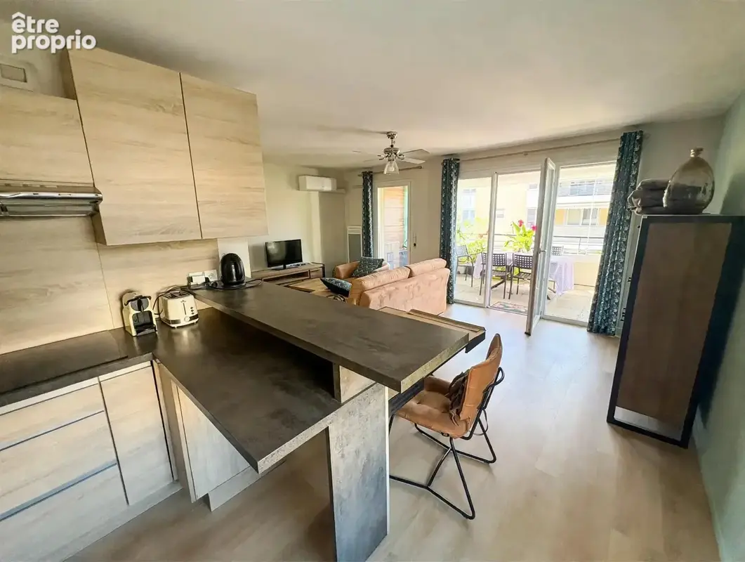 83700 saint raphael standing appartement f2 terrasse garage piscine plage a proximite, centre - photo 2