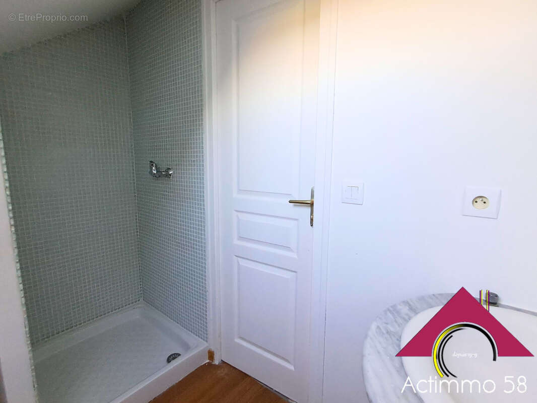 Maison à CHANTENAY-SAINT-IMBERT