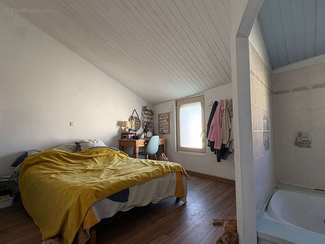 Maison à SAINT-GEORGES-DU-BOIS