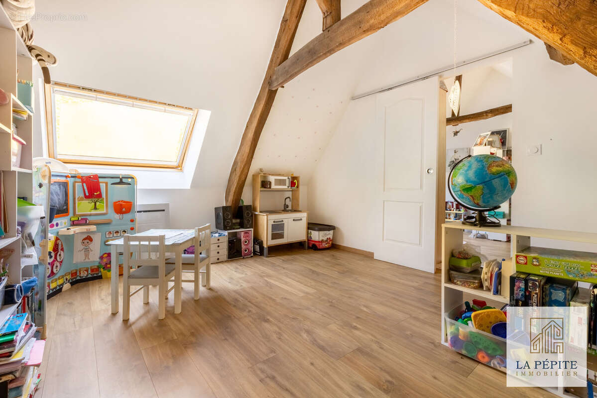 Maison à BRUILLE-SAINT-AMAND