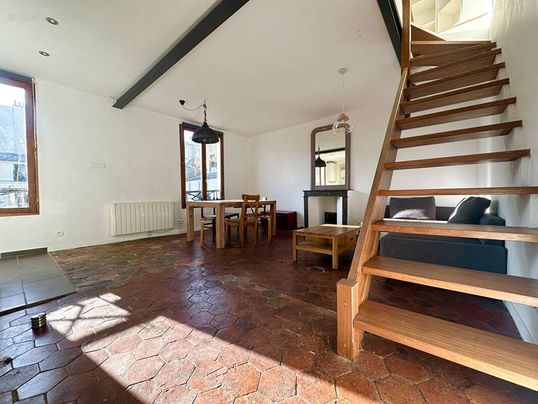 Appartement à PARIS-18E