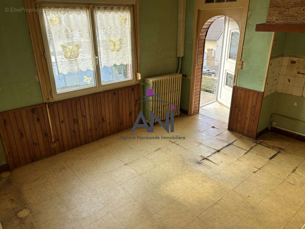 Maison à MARTIN-EGLISE