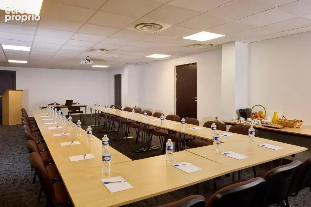 INVESTISSEMENT LOCATIF  Ferney-Voltaire  Résidence de Tourisme Zenitude Swiss Apparthotels - 5,67% de rentabilité - photo 10