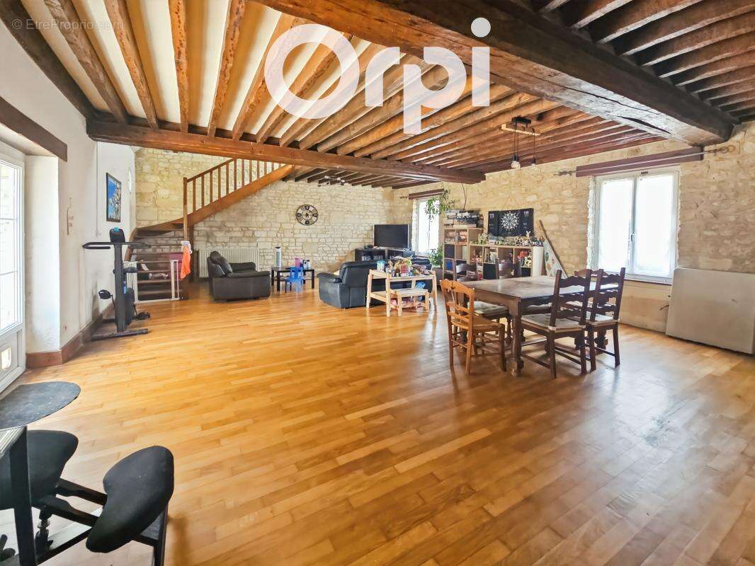 LONGERE ANCIENNE - 3/4 Chambres - Terrain 1100 m² - Double garage - photo 4