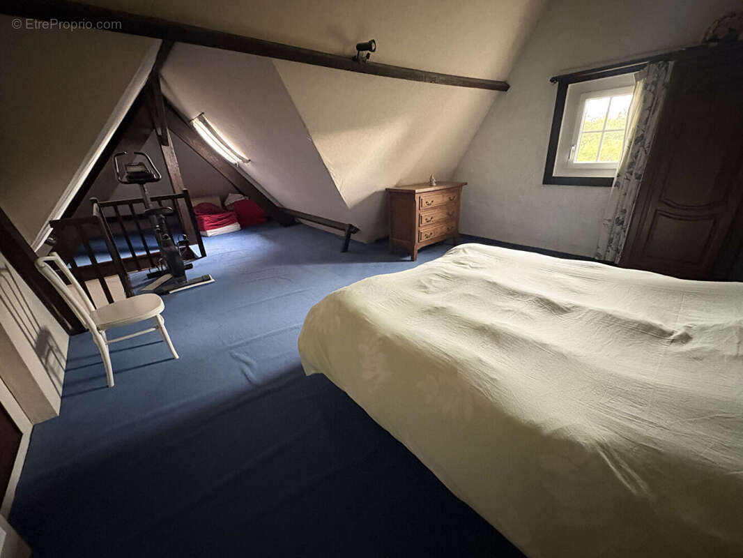 Maison à MOY-DE-L&#039;AISNE