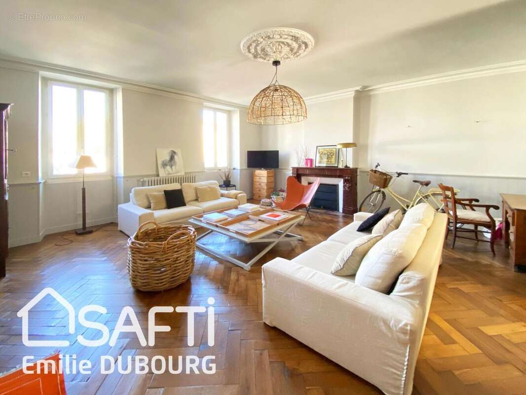 Photo 2 - Maison à VAYRES