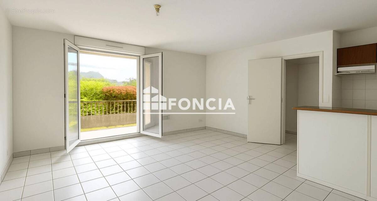 Appartement à MONTRICHARD