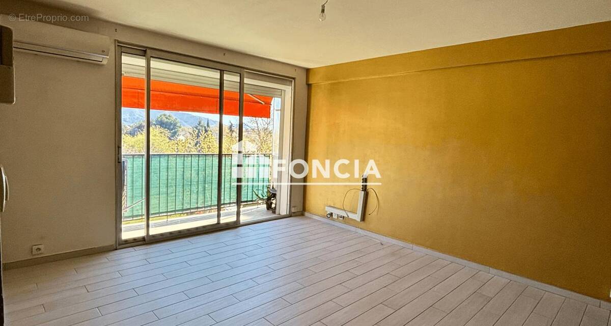 Appartement à MARSEILLE-12E