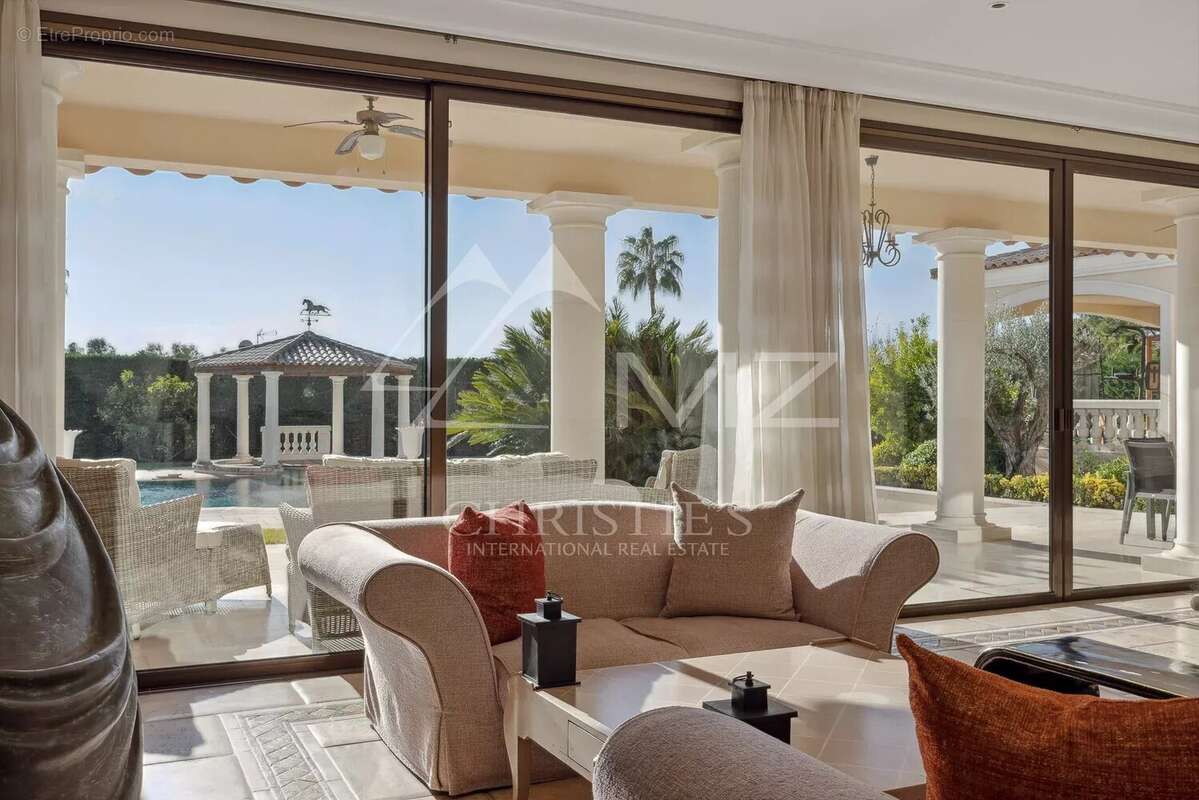 Maison à ANTIBES