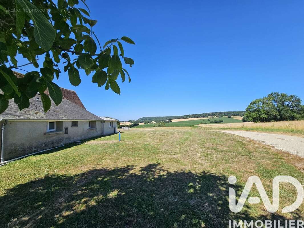 Maison 140 m² à Le Plessis-Dorin  - photo 3