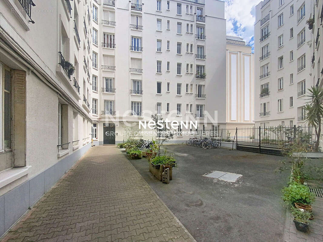 Appartement à PARIS-18E