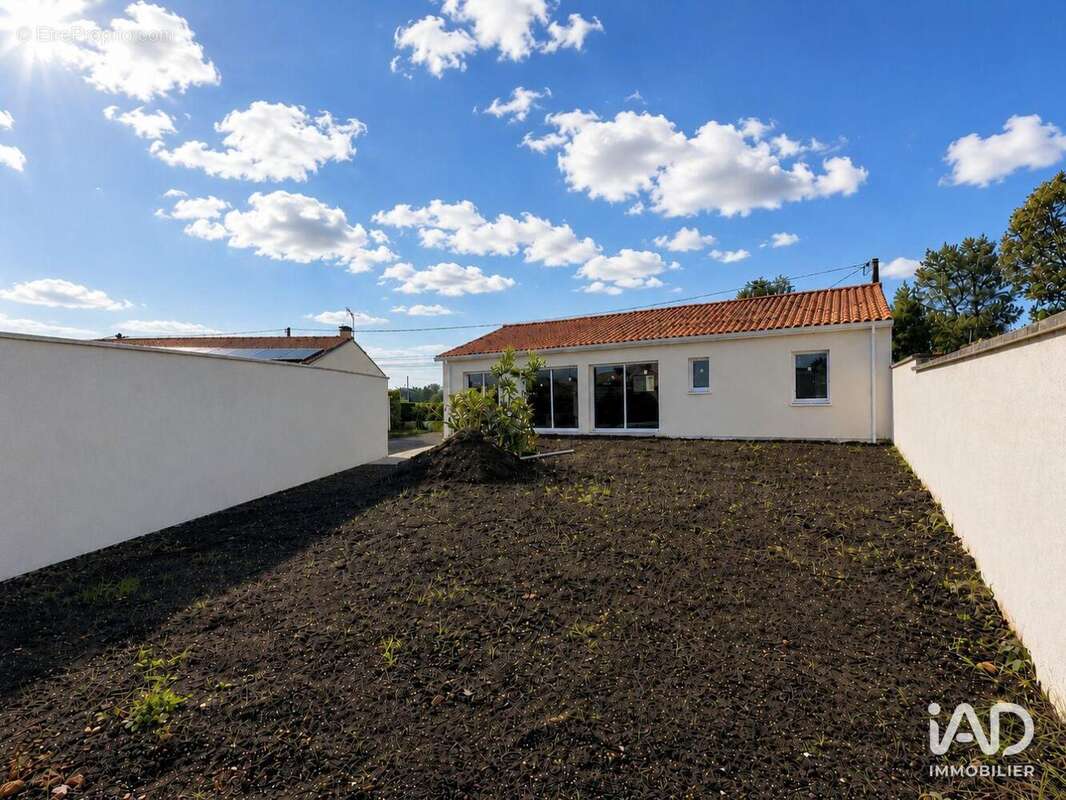 Photo 2 - Maison à SAINT-GERMAIN-DU-PUCH