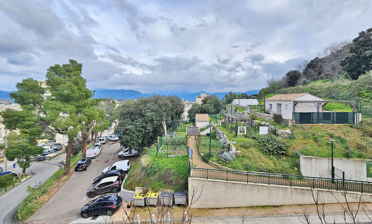 AJACCIO Jardins de l'Empereur - T3 54m2 - photo 6