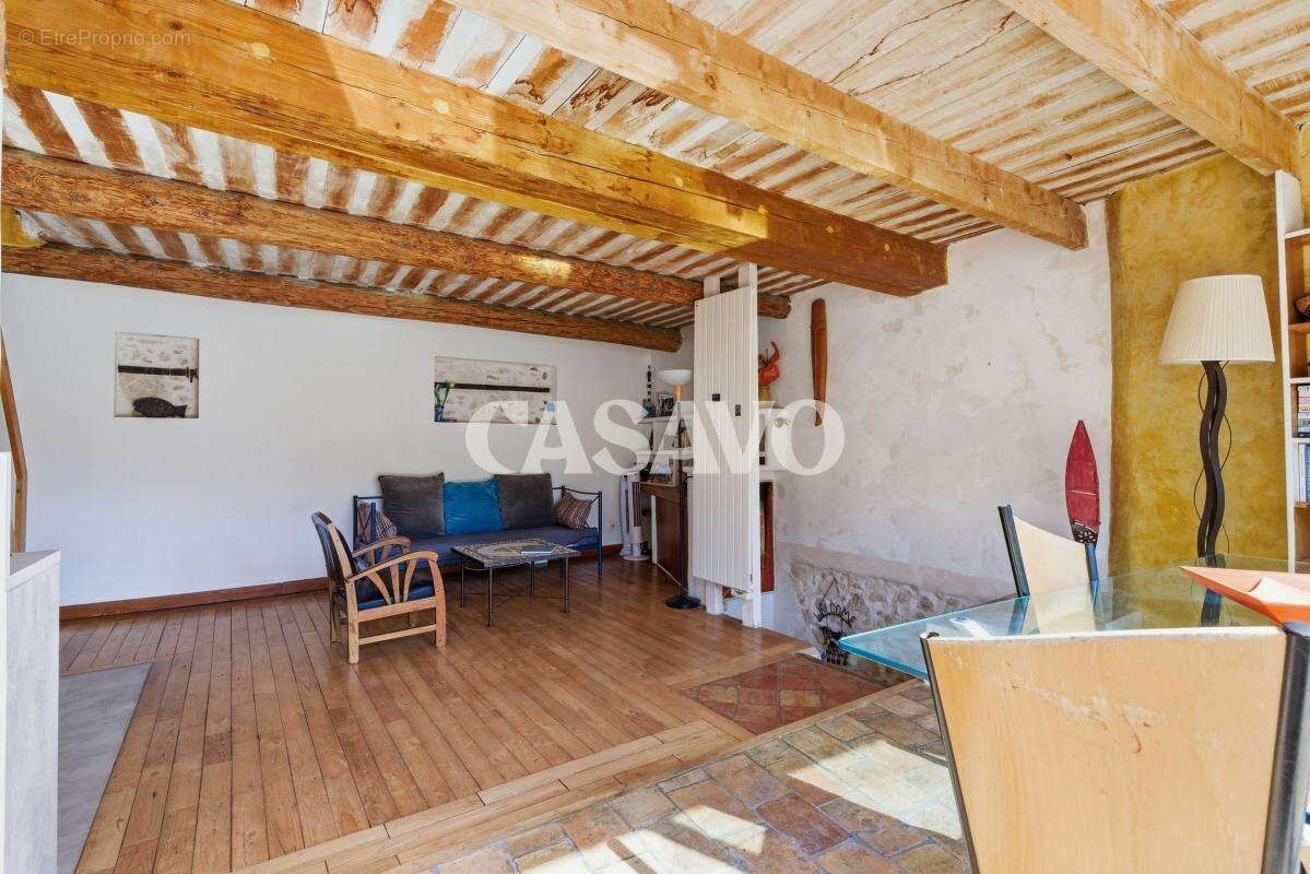Appartement à ROGNES