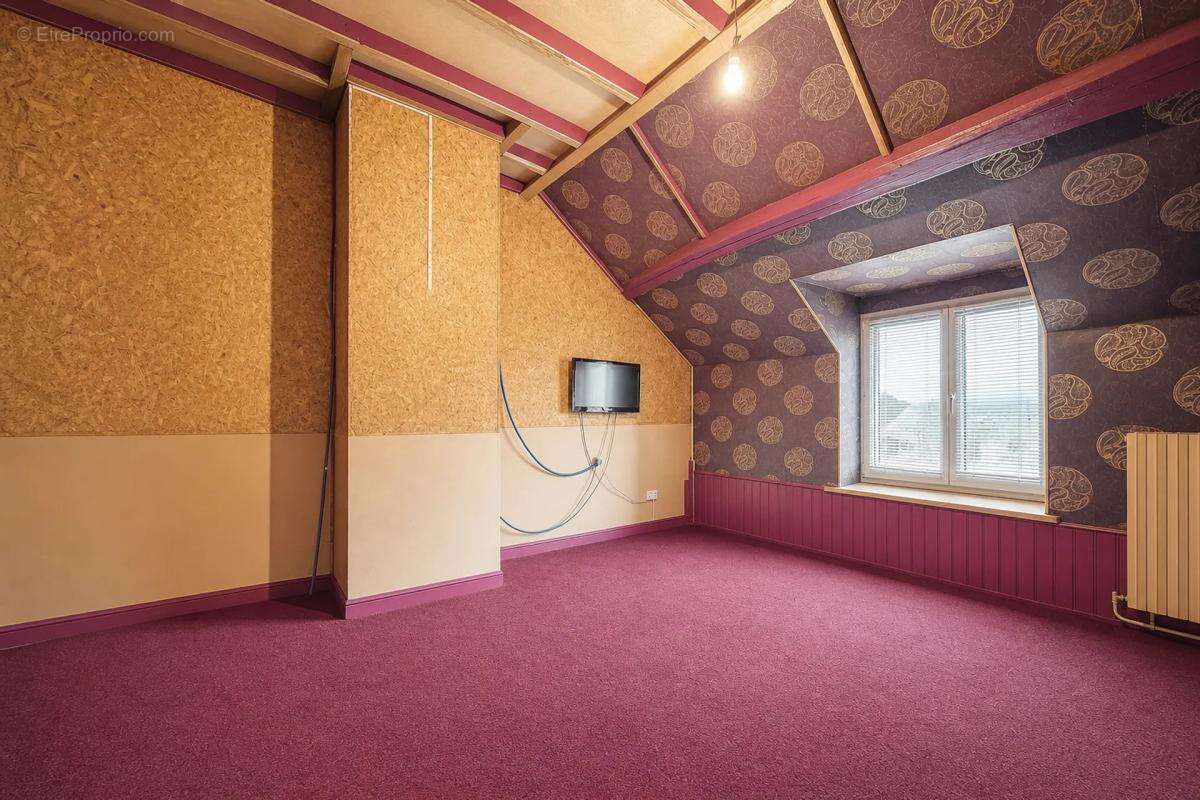Maison spacieuse de 220 m² à Chalautre-la-Grande - photo 16