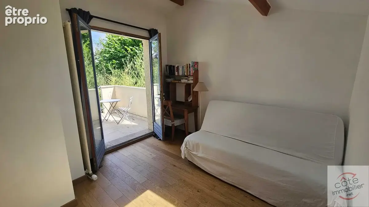 COUP DE COEUR pour cette maison de 131m² sur 2 niveaux, élevée sur un ilot de verdure de 300m² - photo 11