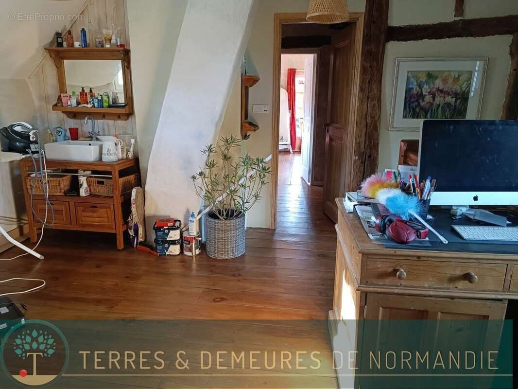 Maison à MARAIS-VERNIER