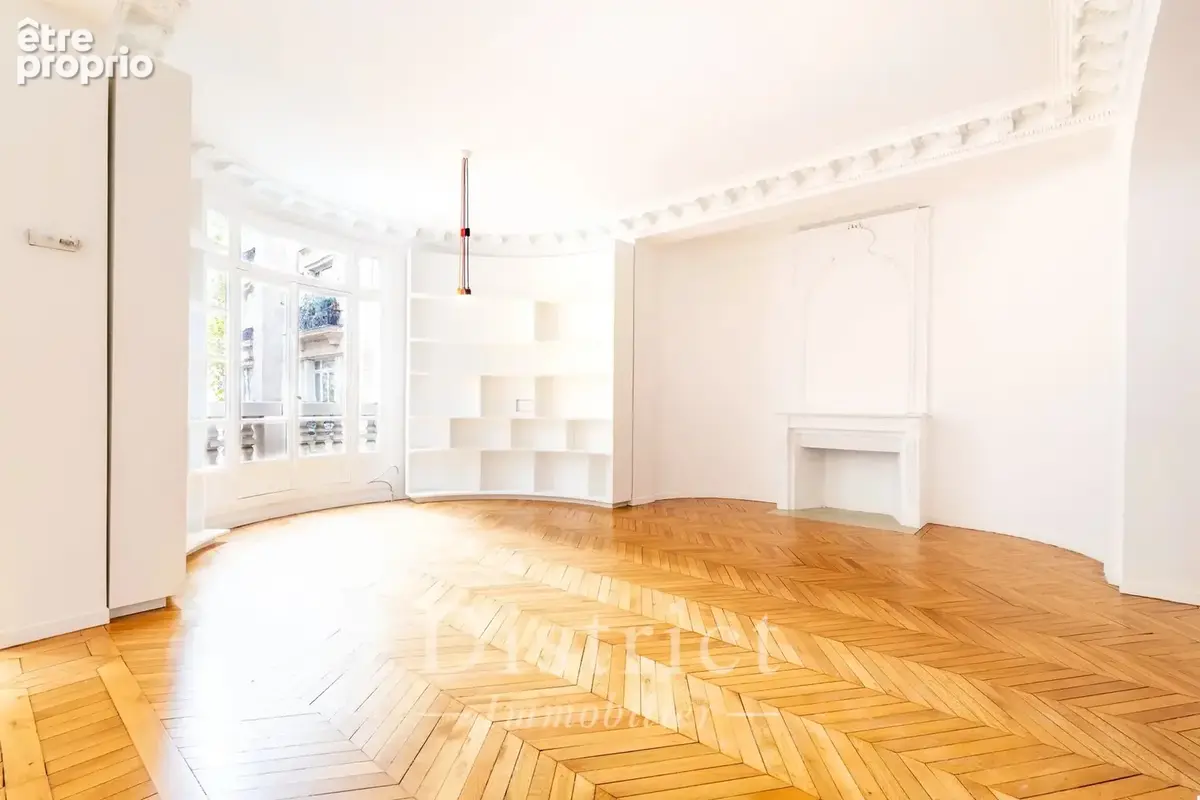 Exclusivité - Niel / Ternes. Appartement familial de 280 m² . Plan parfait. - photo 4