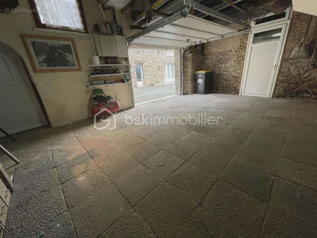 Maison à LA BARRE-DE-SEMILLY