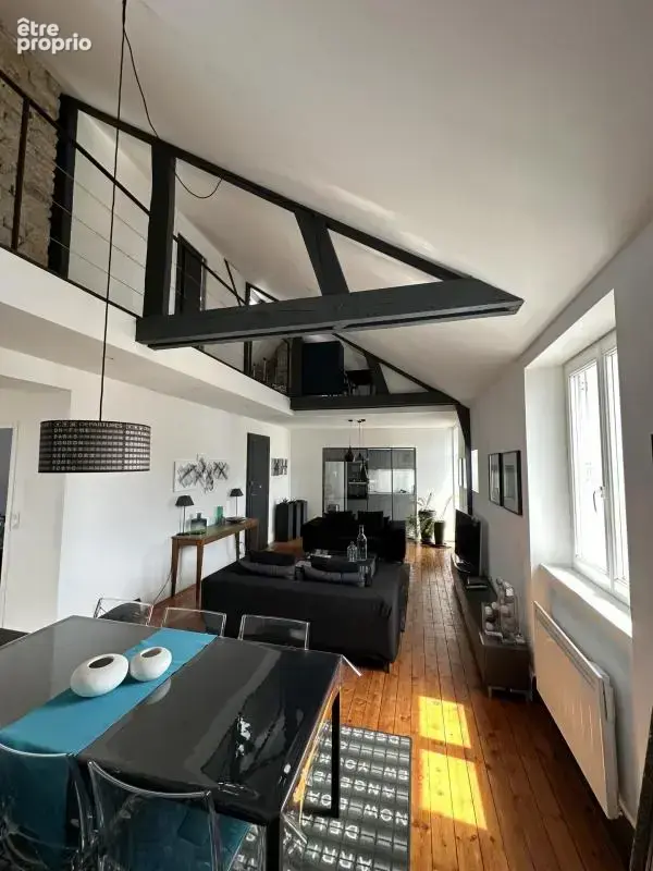 Loft d'exception – 145 m² au sol – Volumes spectaculaires – Charme industriel - photo 11