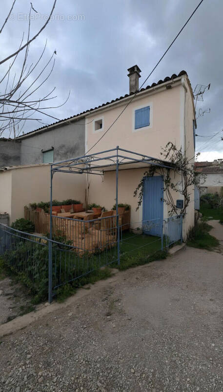 Maison à SAINT-JULIEN