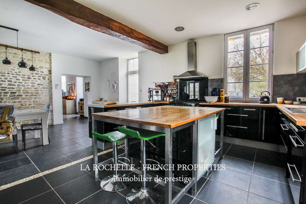 Maison à AIGREFEUILLE-D&#039;AUNIS