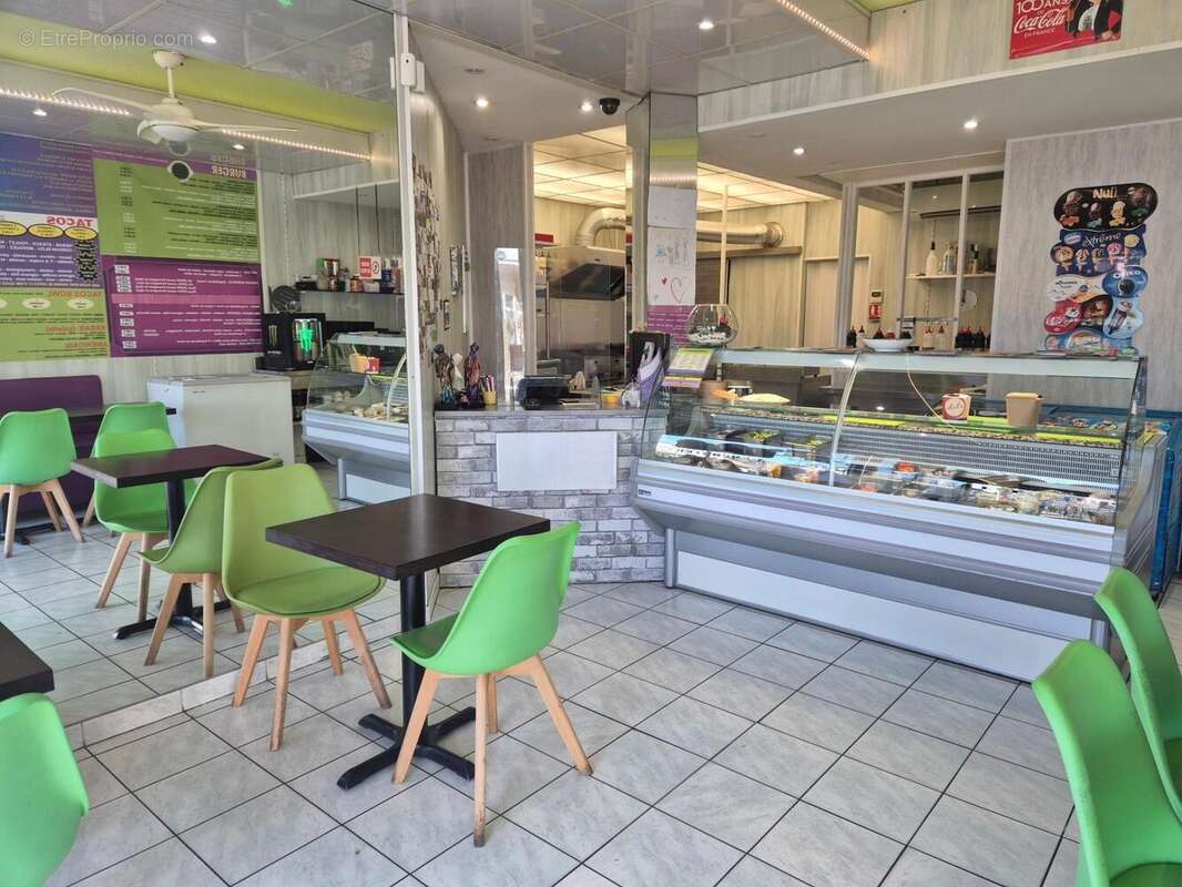 Photo 2 - Commerce à SANGUINET