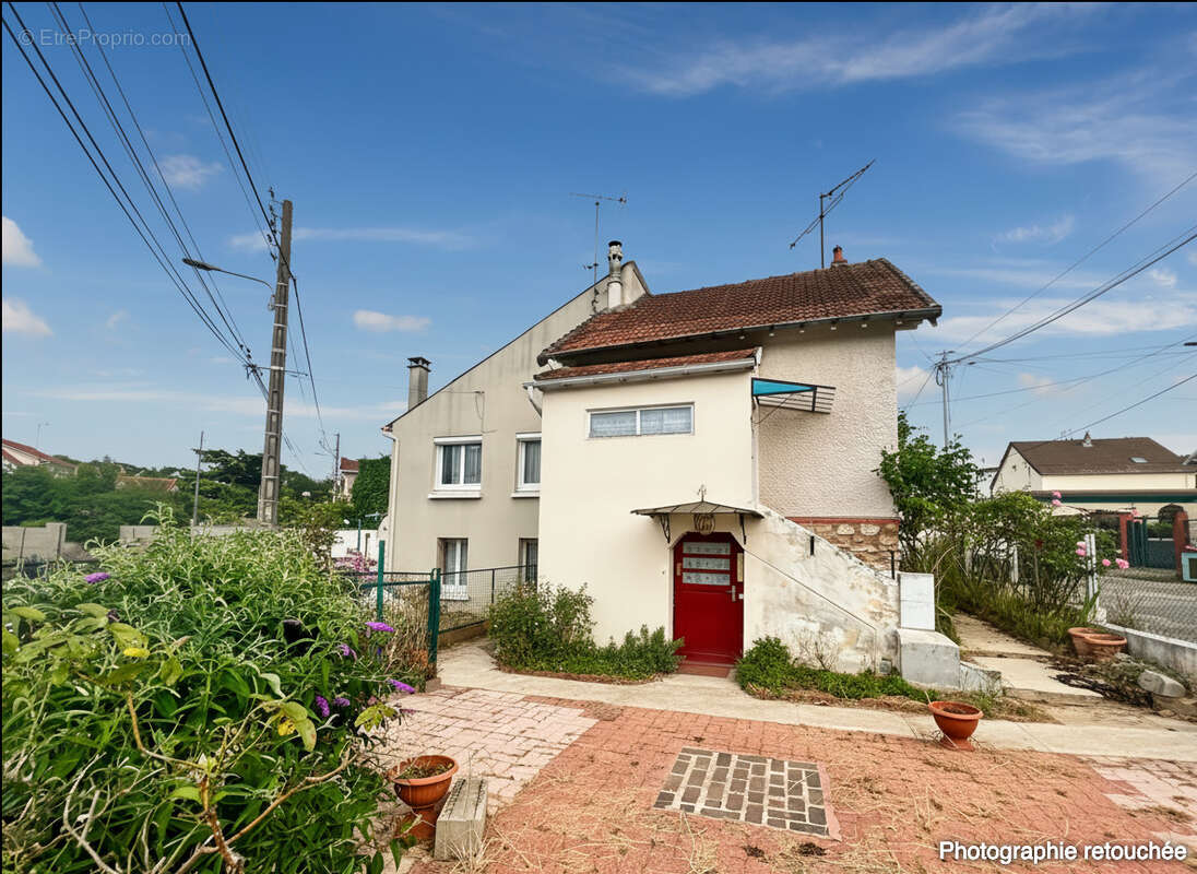 Maison à DAMMARIE-LES-LYS