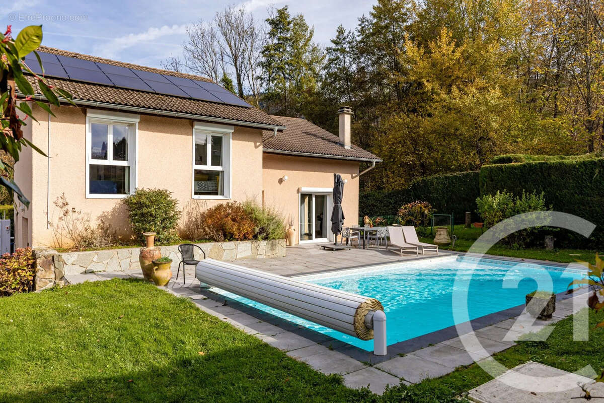 Maison à SAINT-MARTIN-D&#039;URIAGE