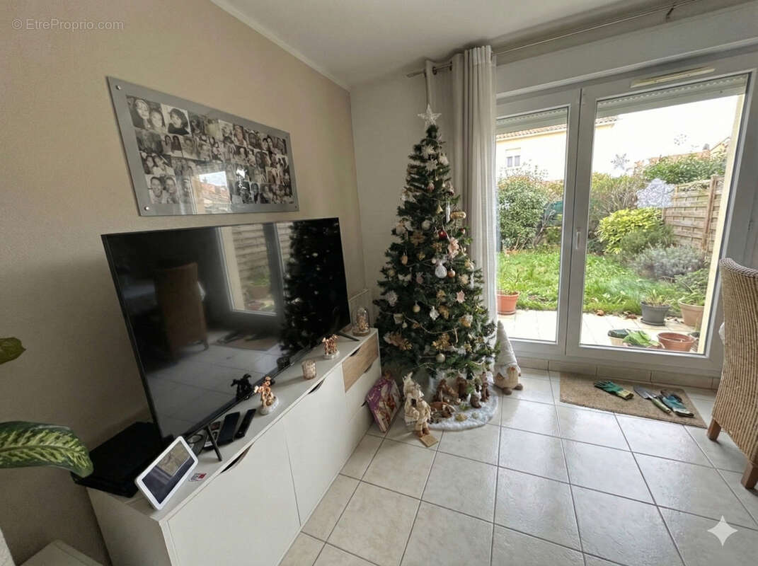 Appartement à PREVESSIN-MOENS