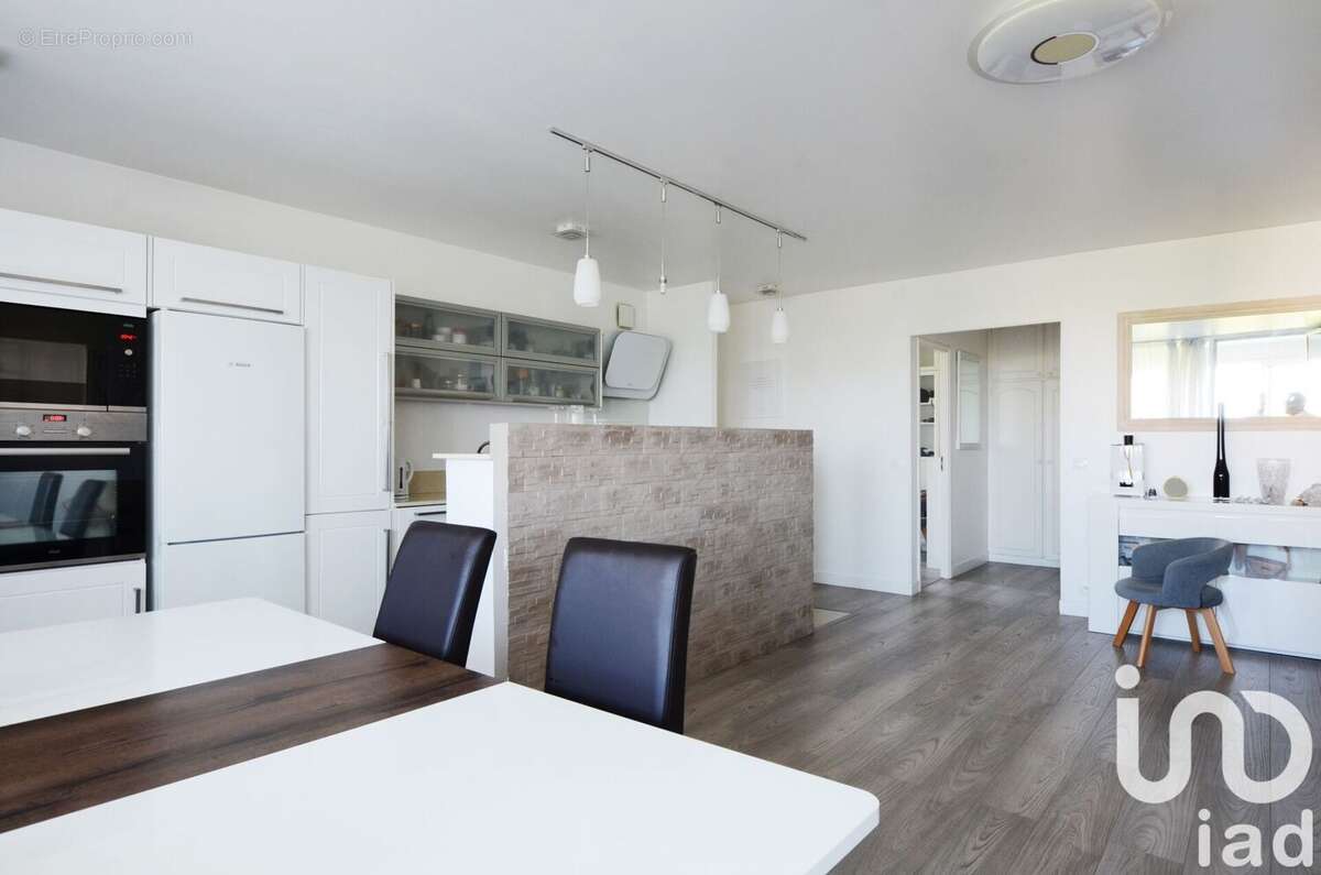 Photo 2 - Appartement à SARTROUVILLE