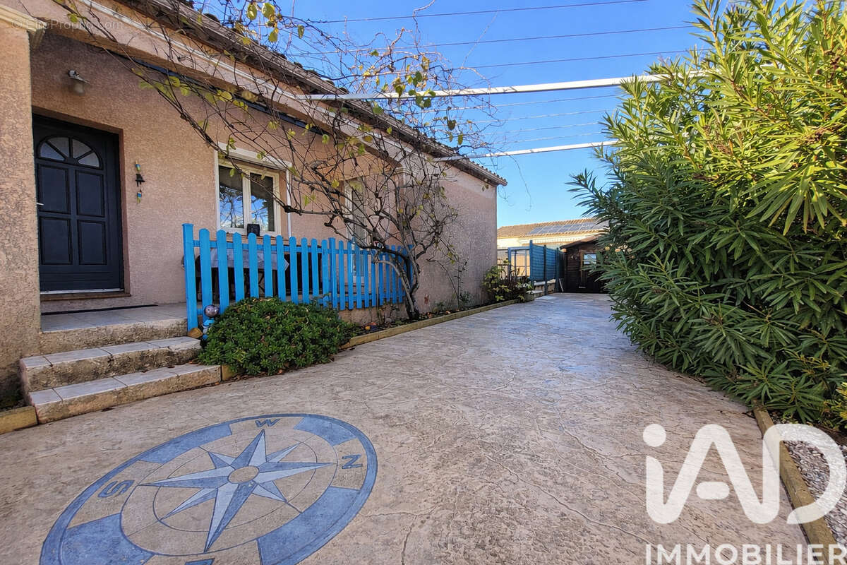 Photo 2 - Maison à ROUJAN