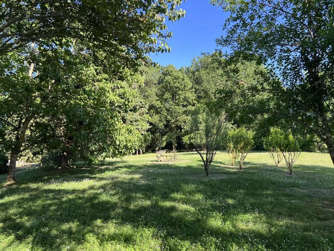 Maison à SAINT-CLAR