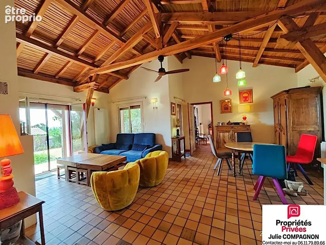 Maison d'architecte 130 m² - 5 chambres - double garage et jardin - photo 2