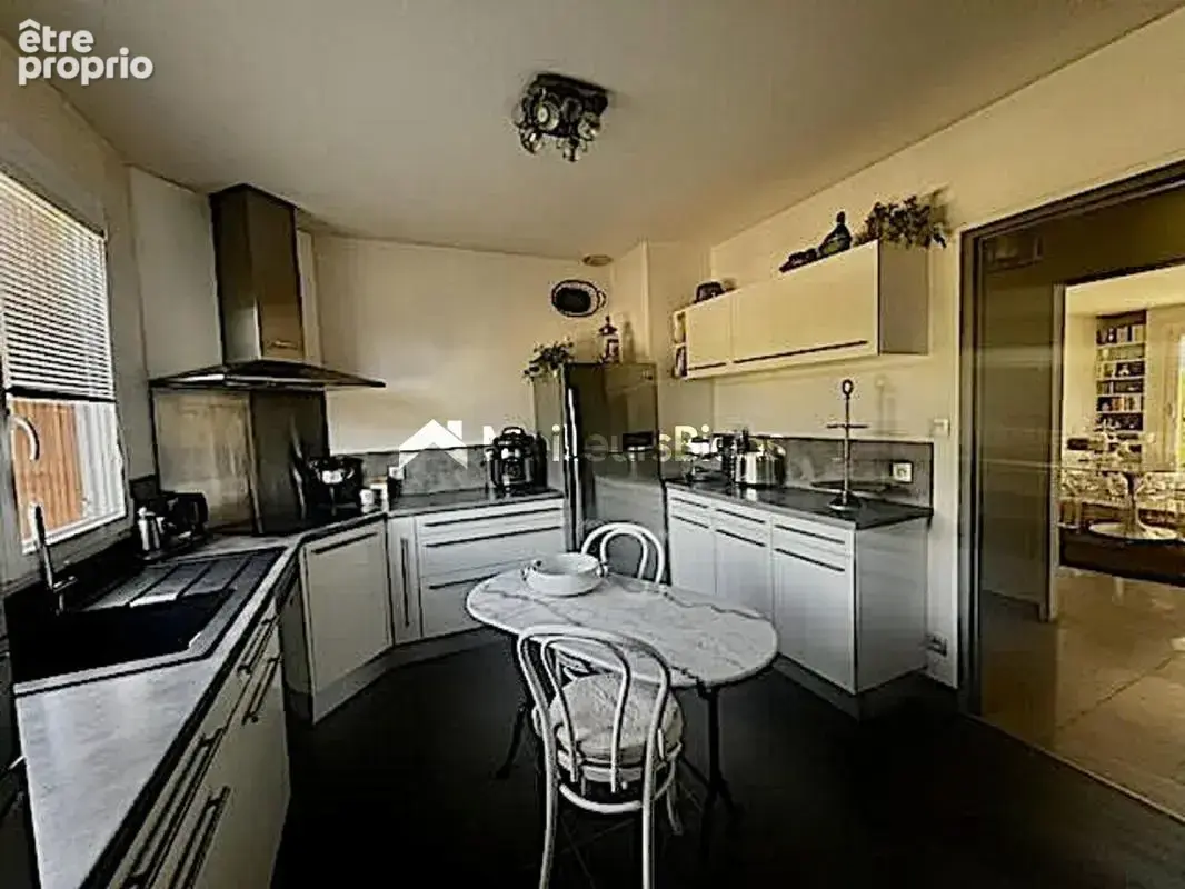 Appartement de standing de 110 m² avec terrasse et jardin - photo 2