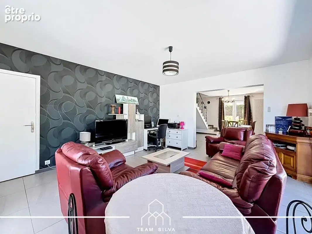 Maison 125 m² à Ternay  - photo 4