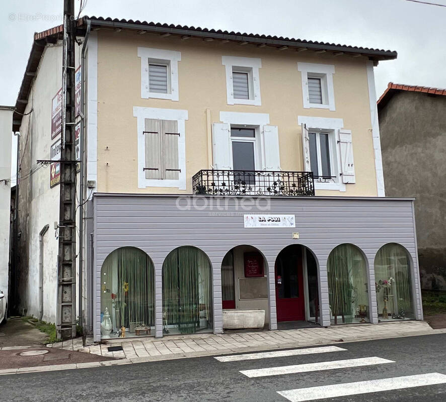 Maison à ROUMAZIERES-LOUBERT